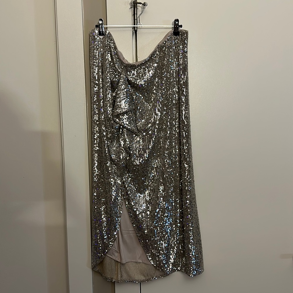 Express Champagne Gold Sequin Midi Skirt